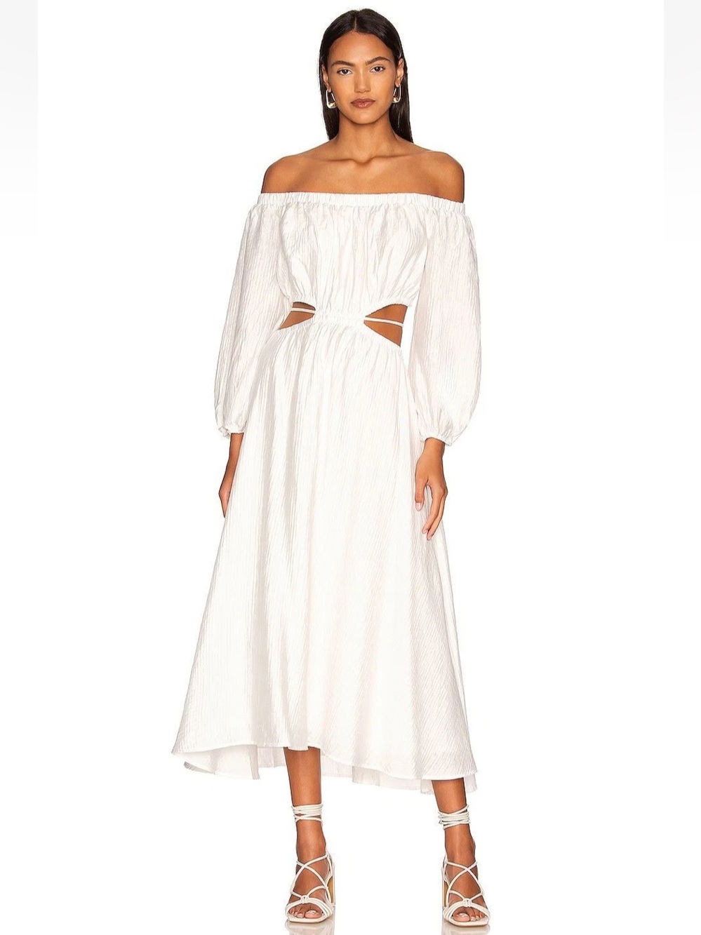 ASTR the Label Cassian off-the-shoulder midi dress in White. Size medium.
